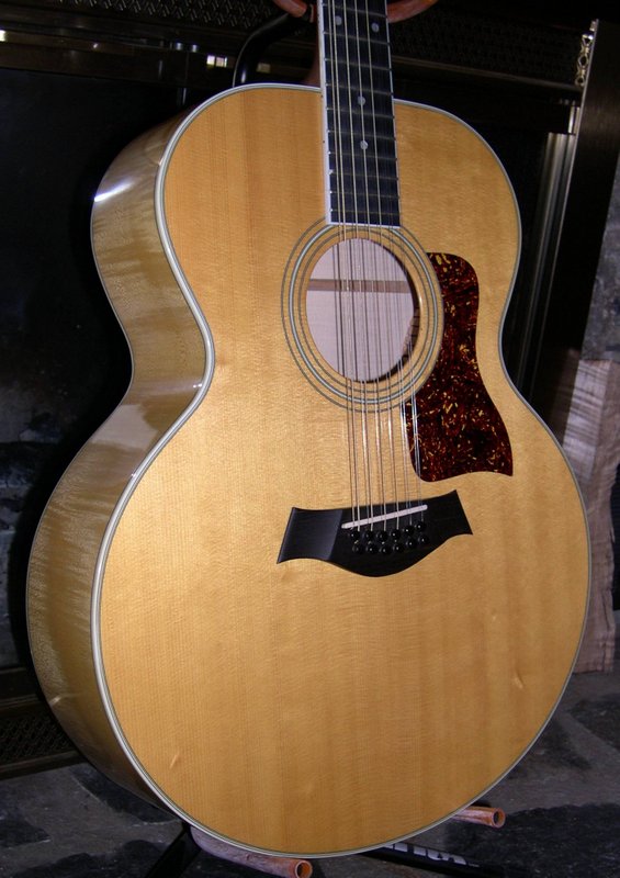 1990 Taylor 655 Body & Side, Front View