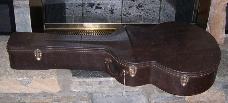 1990 Taylor 655 Case, Closed