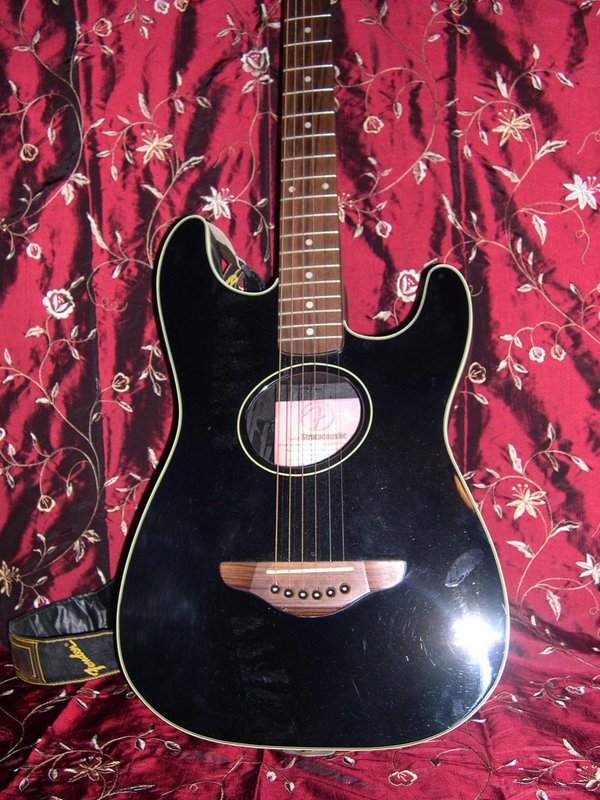 2000 Fender Stratacoustic - Body