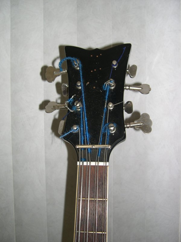 1967 Hagstrom 8-String Bass - Head Stock