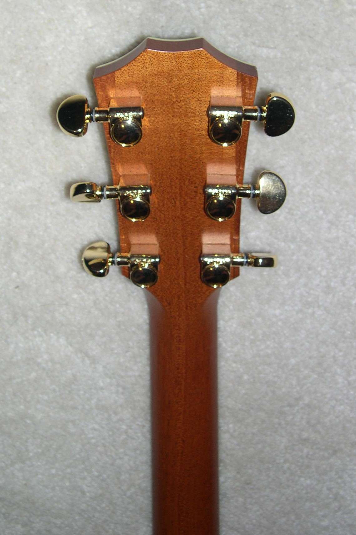 2000 Taylor W15 Tuners